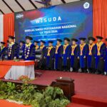 Wisuda 702 Taruna Sekolah Tinggi Pertanahan Nasional, Menteri AHY: Jangan Pernah Berhenti Belajar