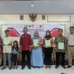 Penyerahan Sertipikat PTSL Tahun 2024 Warga Desa Gedangsewu, Kecamatan Pare, Kabupaten Kediri